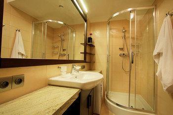 Apartament Styl Radowid Z Basenem